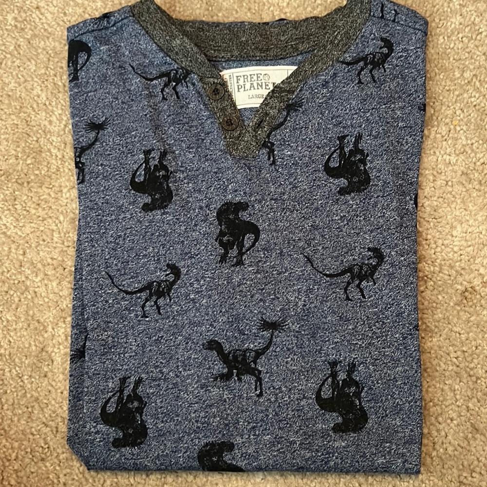 Short sleeve shirt